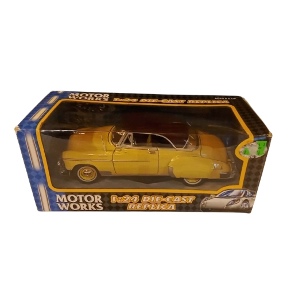 Motor Works Yellow 1:24 Scale 1950 CHEVROLET BEL AIR (Deluxe) Die-Cast Rep. Car!